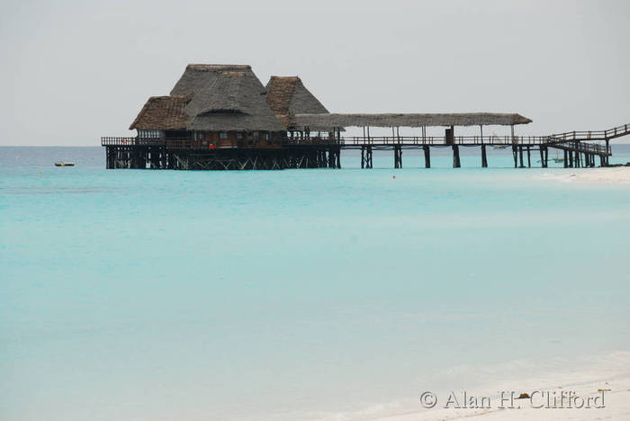 Pier at la Gemma dell&rsquo;Est