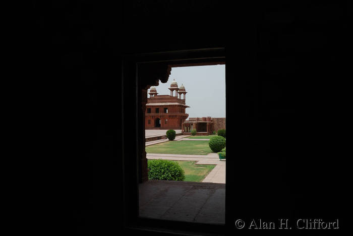 In the Turkish Sultana&rsquo;s House